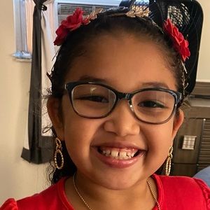 Meet your Posher, Lily